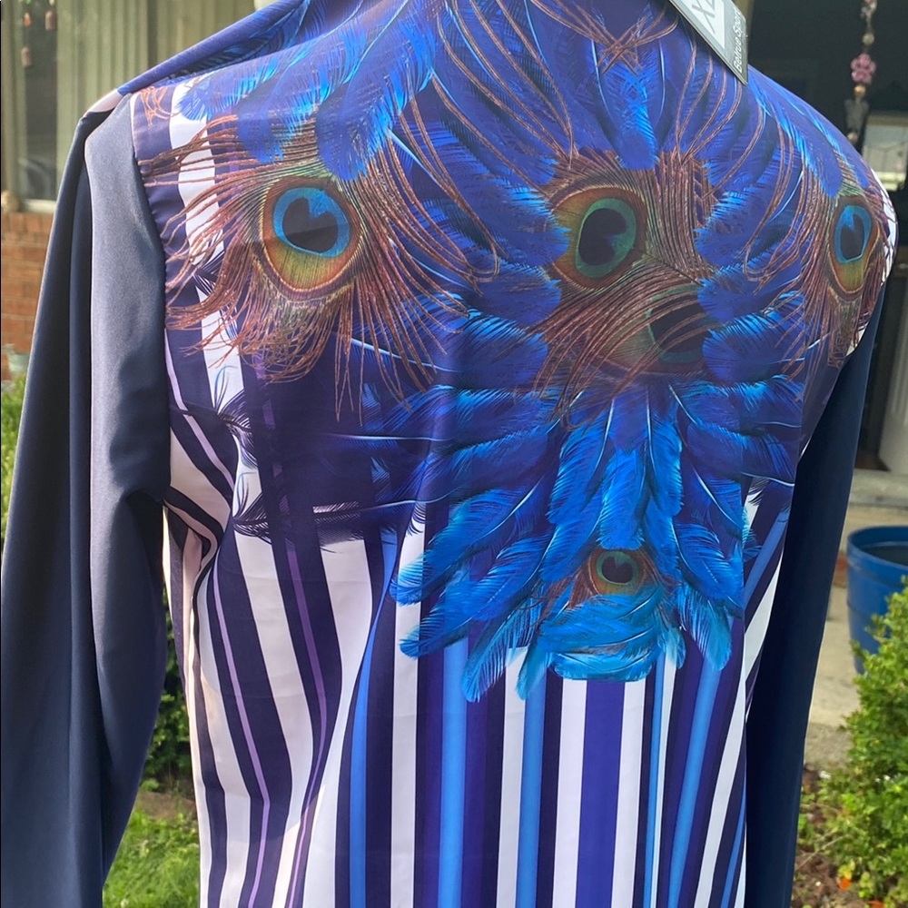 NWT betrue sport 2 pieces swimsuit Blue and White Peacock Feather 🪶 . Size XL . - Picture 9 of 12